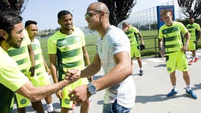 哈维需要在 哈维需要在